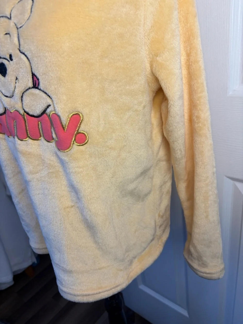 Disney Yellow Winnie the Pooh "Hunny" Plush Pajama Top size small - Picture 6 of 11